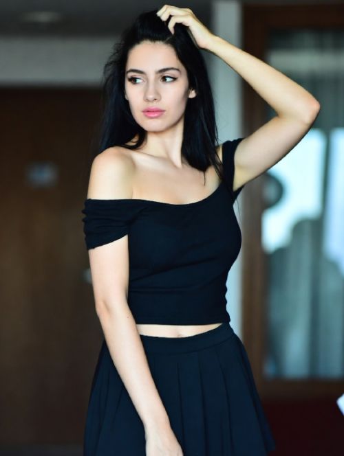 Sophia Haldwani Call Girl