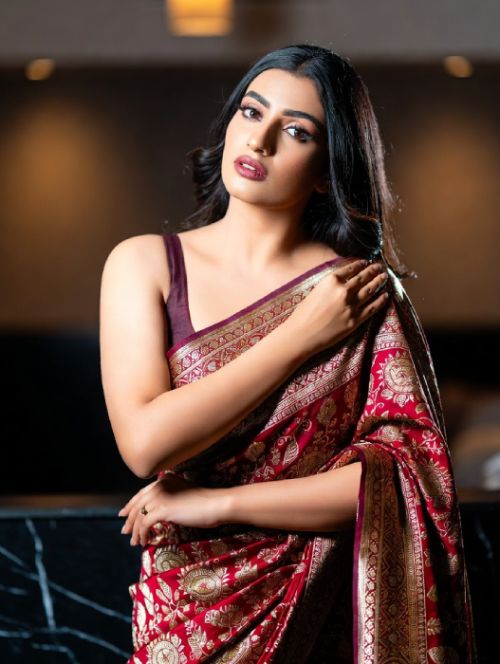 Nisha Haldwani Call Girl